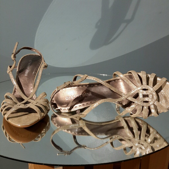 NWOT! Gianni Bini strappy silver heels - Picture 1 of 8